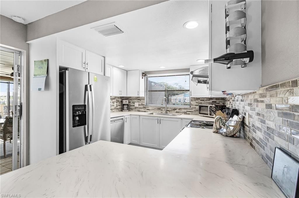 2937 Bracci Dr, Saint James City, FL 33956 Photo