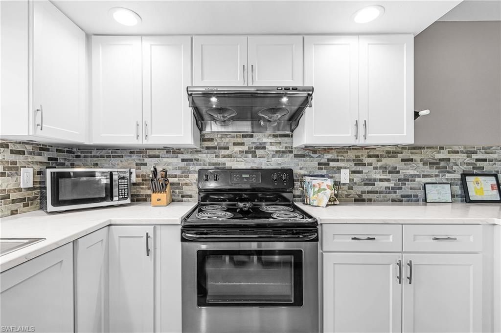 2937 Bracci Dr, Saint James City, FL 33956 Photo