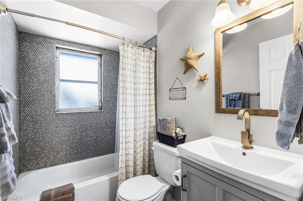 2937 Bracci Dr, Saint James City, FL 33956 Photo