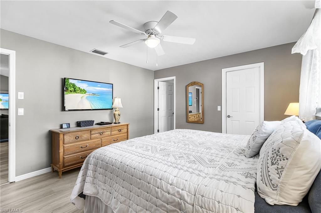 2937 Bracci Dr, Saint James City, FL 33956 Photo