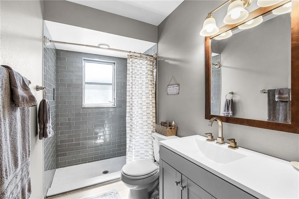 2937 Bracci Dr, Saint James City, FL 33956 Photo