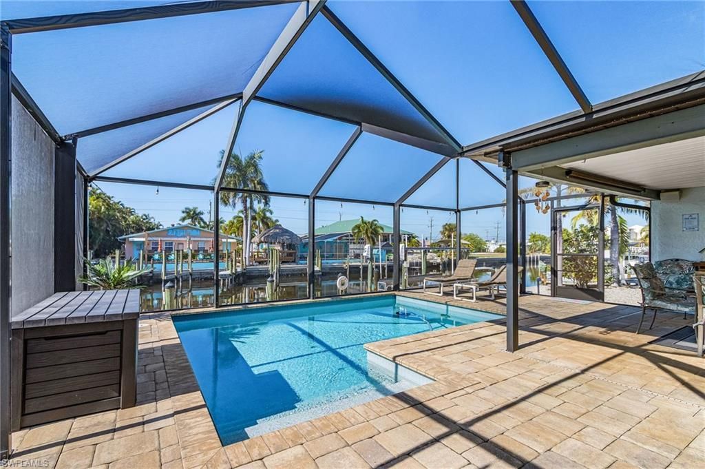 2937 Bracci Dr, Saint James City, FL 33956 Photo