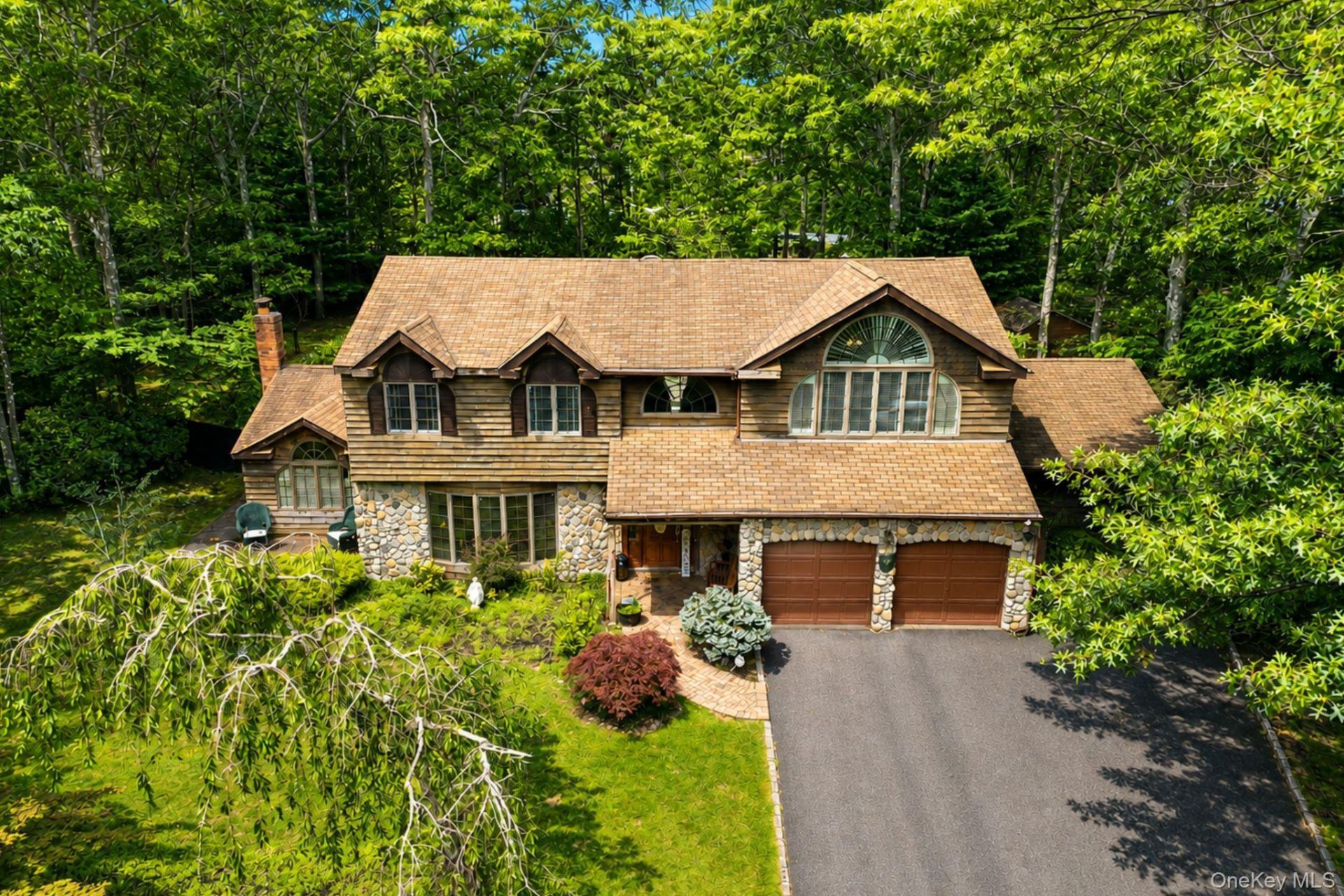 35 Hastings Drive, Ridge, NY 11961 Main Photo