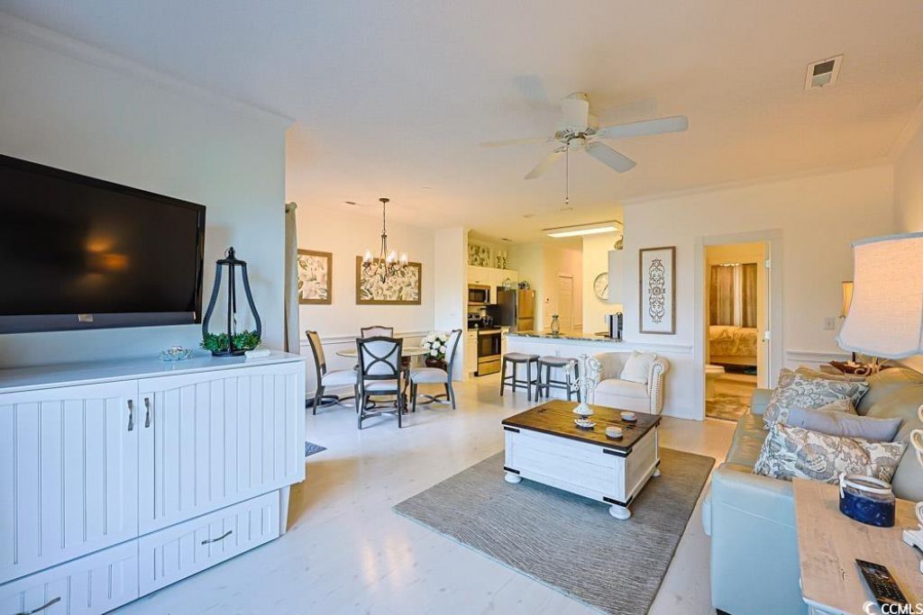 695 Riverwalk Dr. Photo 11