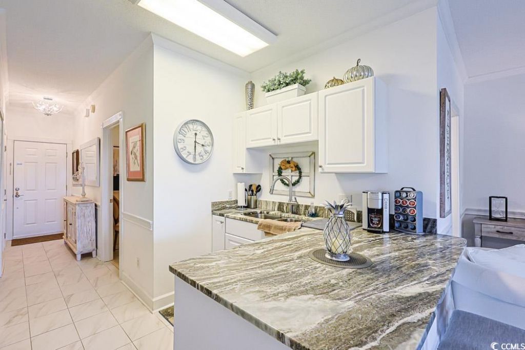 695 Riverwalk Dr. Photo 21