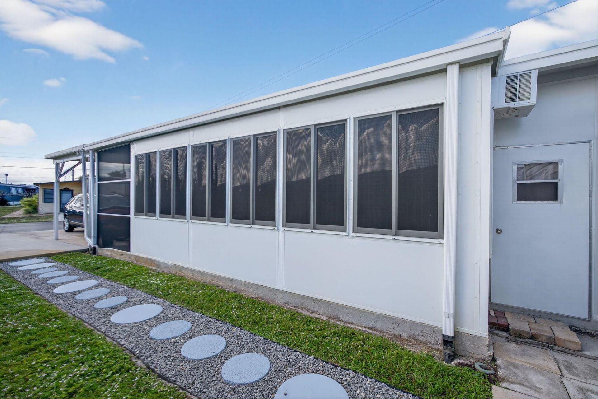 11055 SE Federal Highway, Unit 61, Hobe Sound, FL 33455 Photo