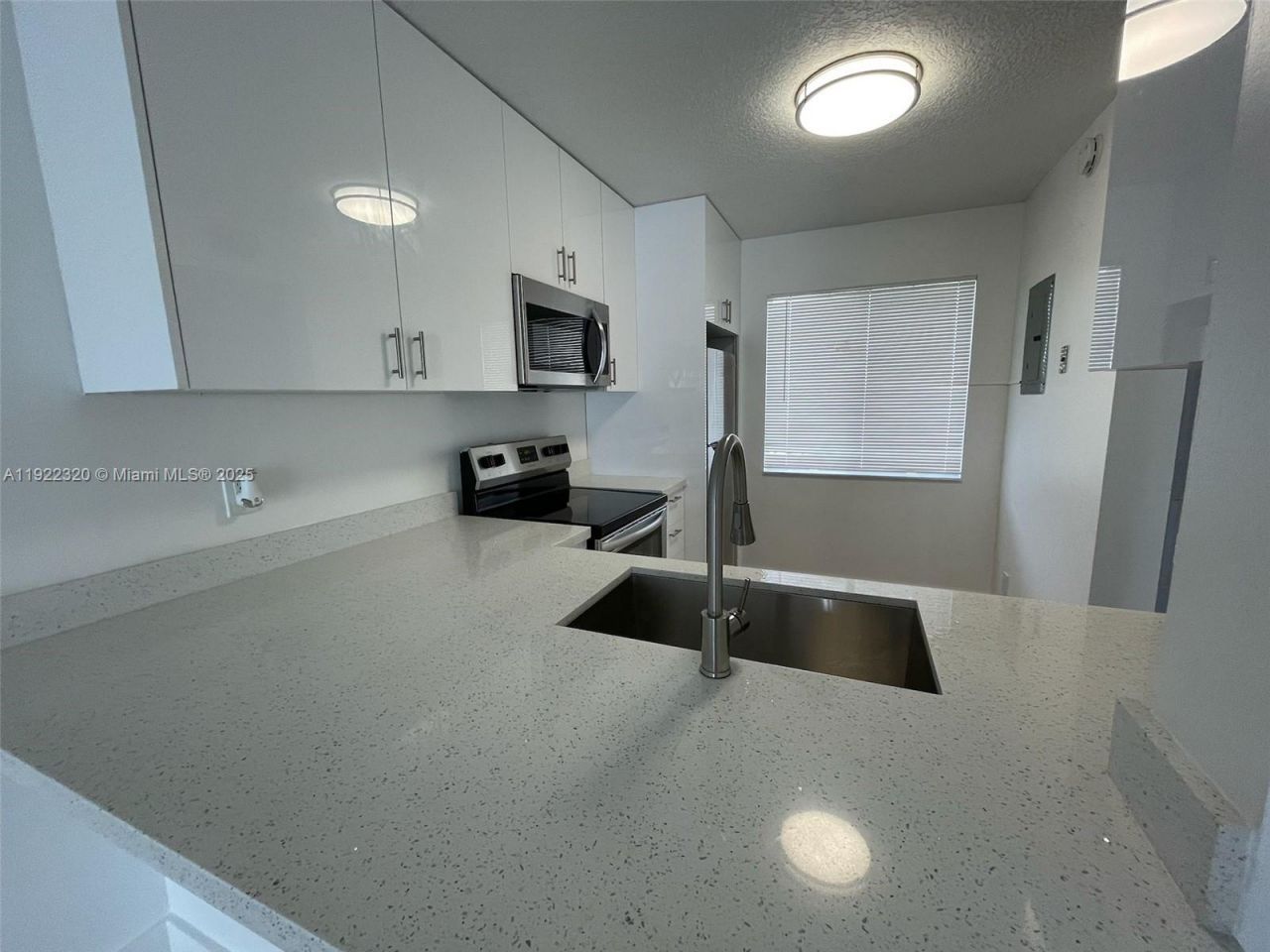 8700 N Sherman Cir, Unit 501, Miramar, FL 33025 Photo