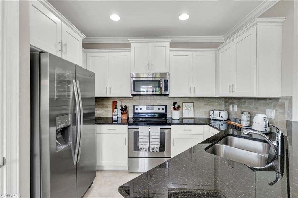 1439 Santiago Cir, Unit 2101, Naples, FL 34113 Photo