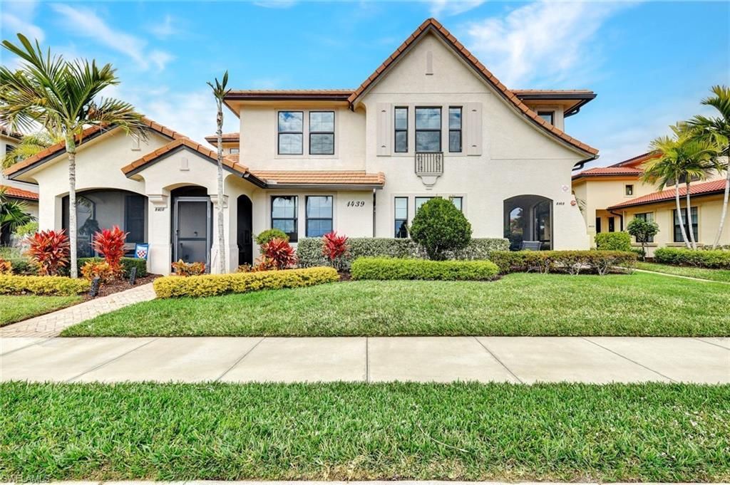 1439 Santiago Cir, Unit 2101, Naples, FL 34113 Photo