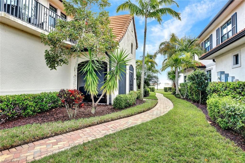 1439 Santiago Cir, Unit 2101, Naples, FL 34113 Photo