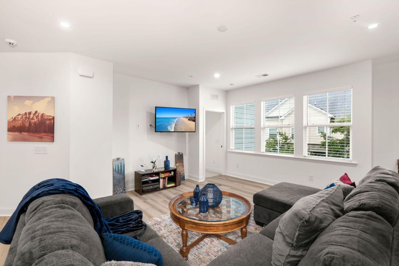 305 Flowering Peach Photo 12