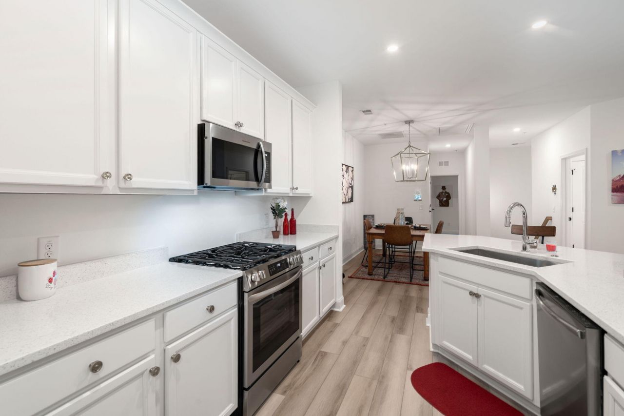 305 Flowering Peach Photo 9