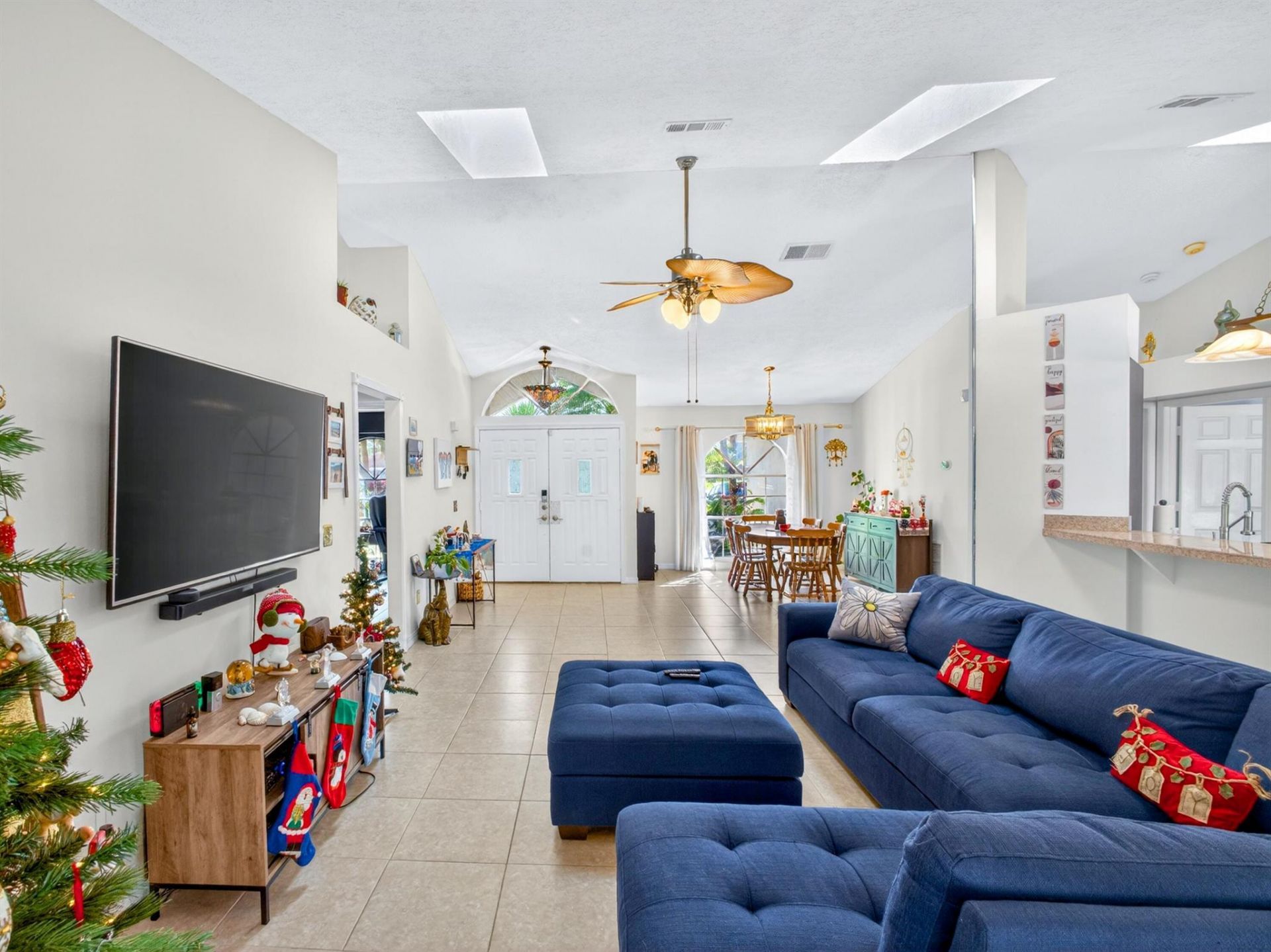 529 SE Fallon Drive, Port Saint Lucie, FL 34983 Photo