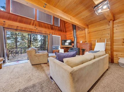 618 & 620 Pine Canyon Road, Unit 12, Lake Almanor, CA 00000 Photo