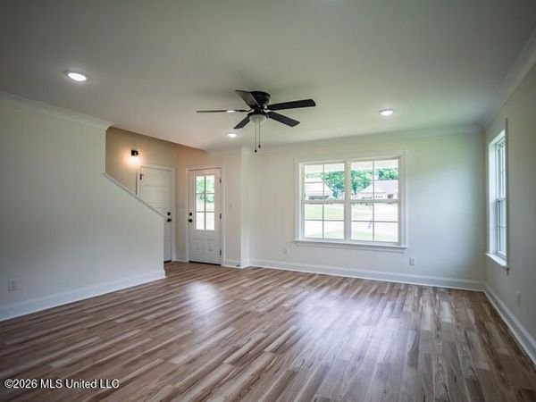 102 Autumwood Cove, Batesville, MS 38606