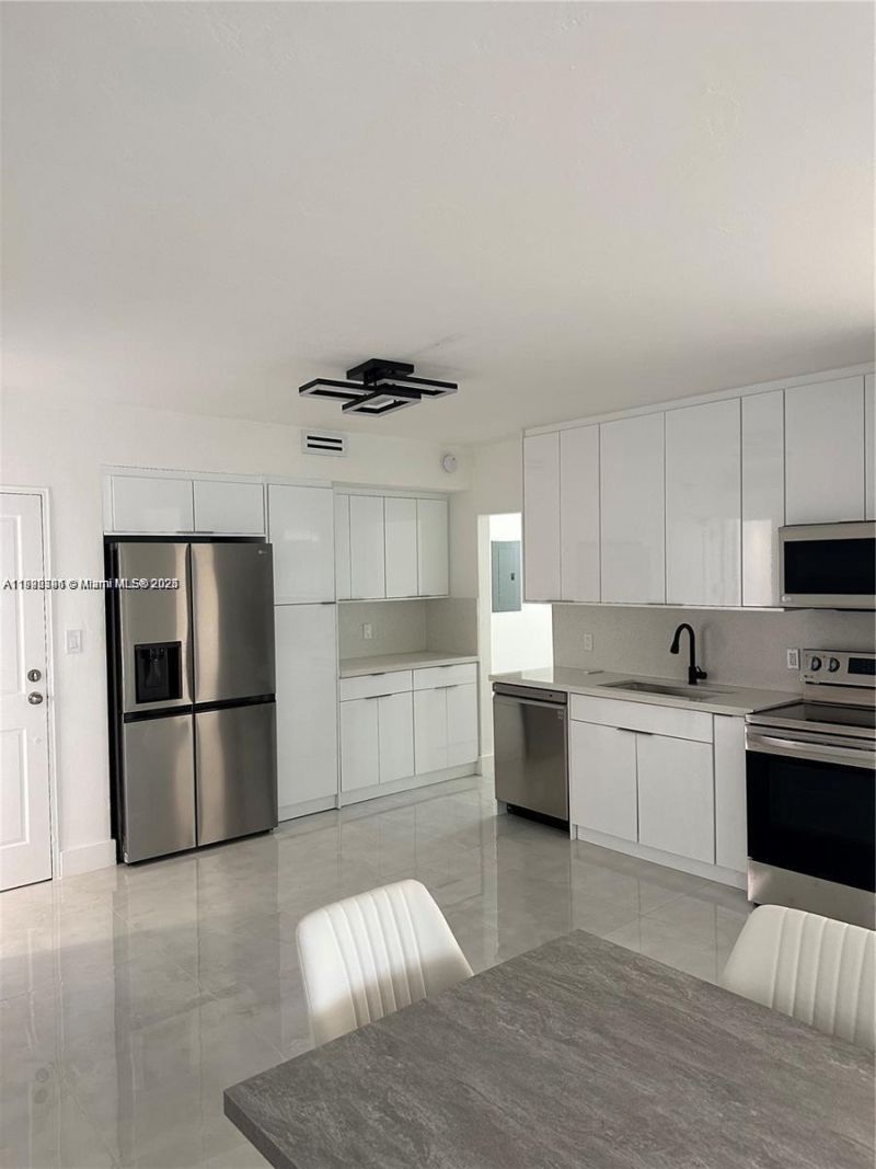 10185 Collins Ave, Unit 1022, Bal Harbour, FL 33154 Photo