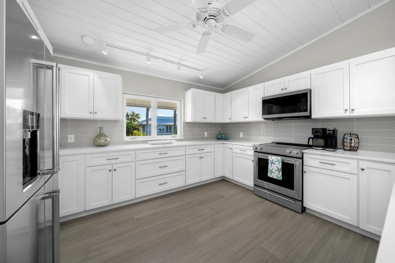 641 9th Street, Key Colony, FL 33051 Photo