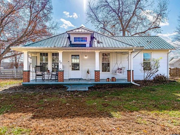 22 QUARTER LN, BUCKINGHAM, VA 23921