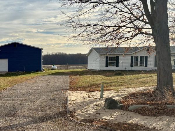 1518 E Tupper Lake Road, Lake Odessa, MI 48849