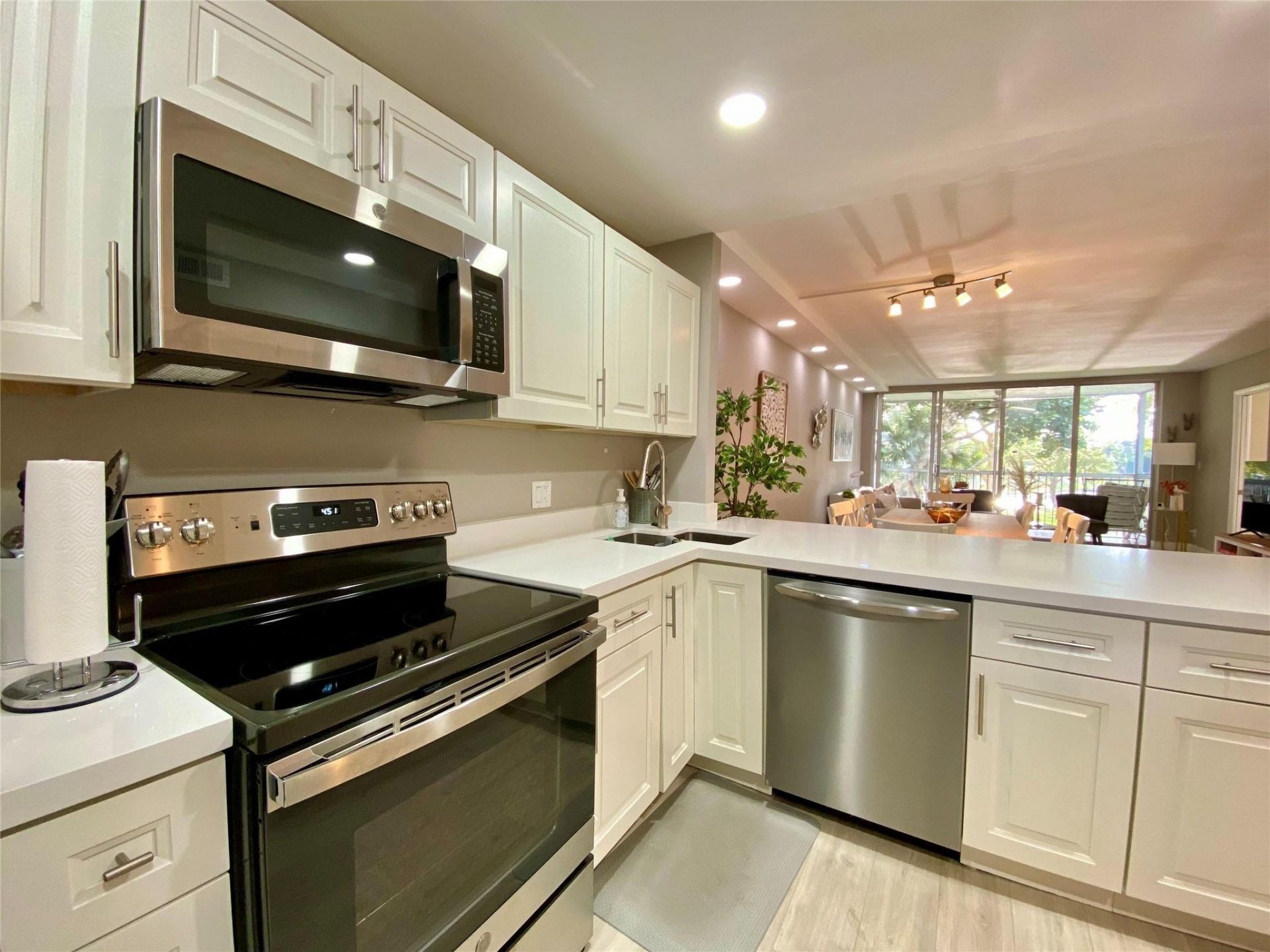 3010 N Course Drive, Unit 209, Pompano Beach, FL 33069 Photo