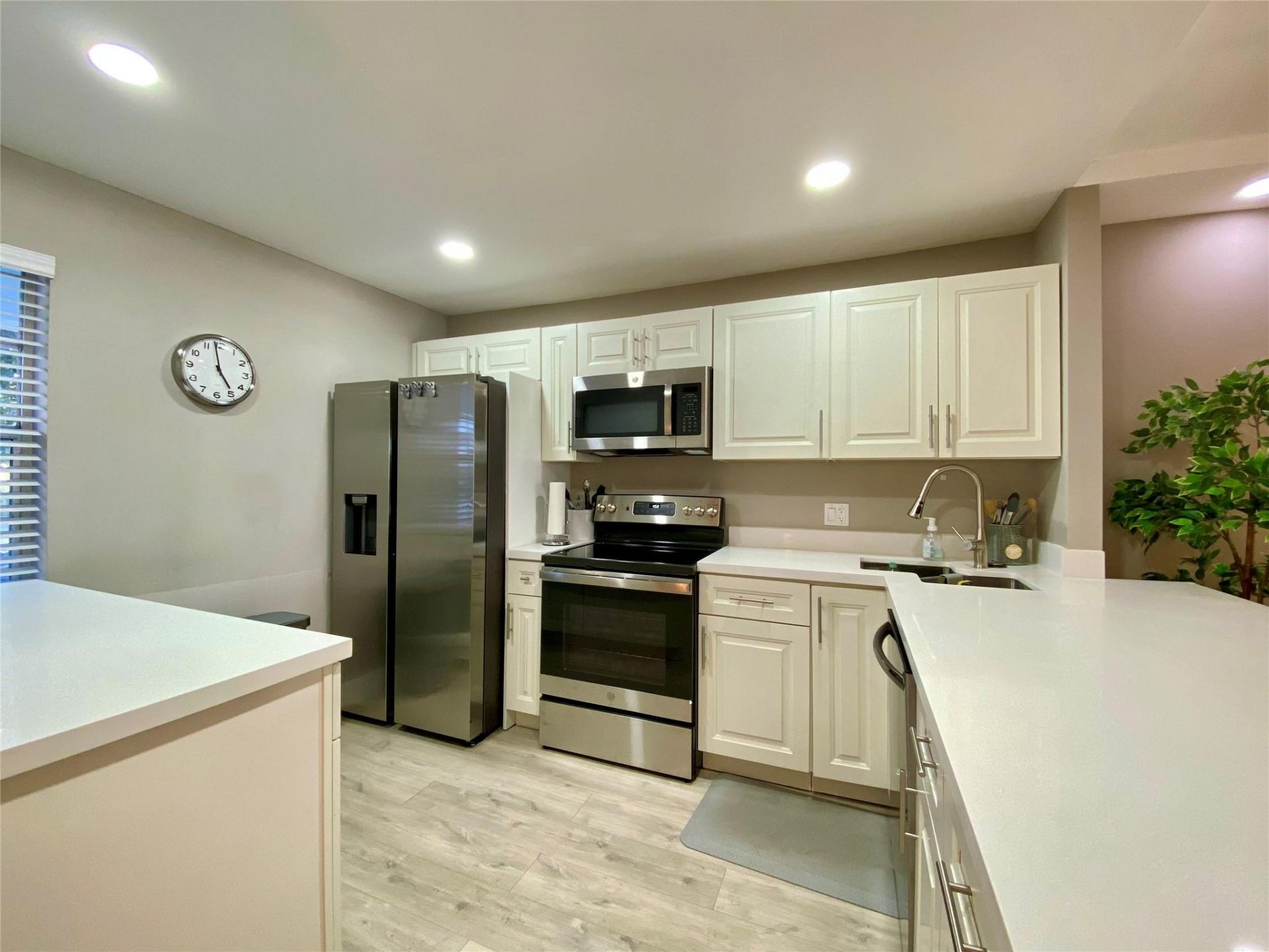 3010 N Course Drive, Unit 209, Pompano Beach, FL 33069 Photo