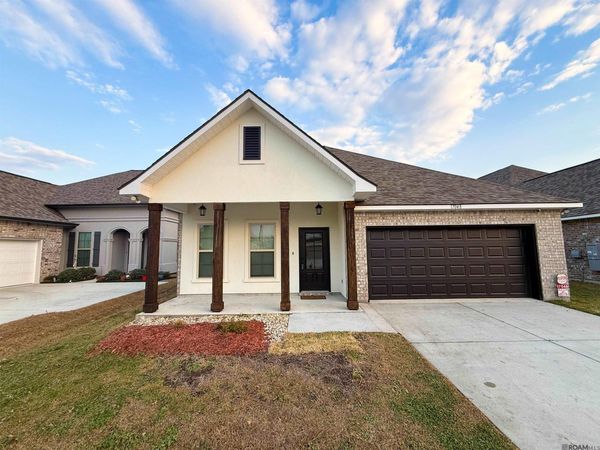 17048 Avocet Dr, Prairieville, LA 70769