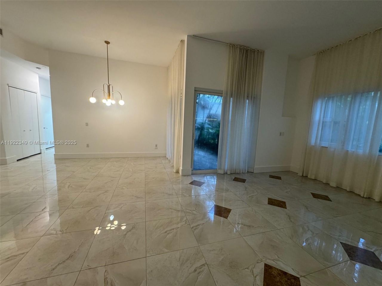20000 E Country Club Dr, Unit 104, Aventura, FL 33180 Photo