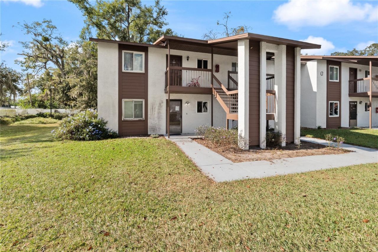 39132 County Road 54, Unit 2172, Zephyrhills, FL 33542 Main Photo