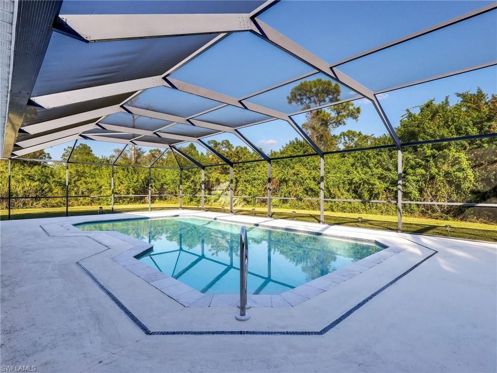 820 Robert Ave, Lehigh Acres, FL 33936 Photo