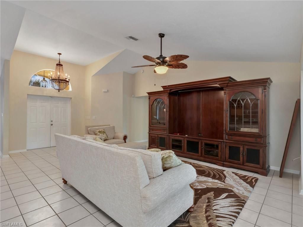 820 Robert Ave, Lehigh Acres, FL 33936 Photo