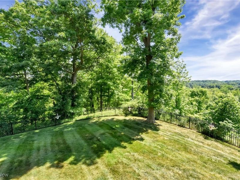 18875 Riversouth Terrace, Unit 31, Fairview Park, OH 44126 Photo 37