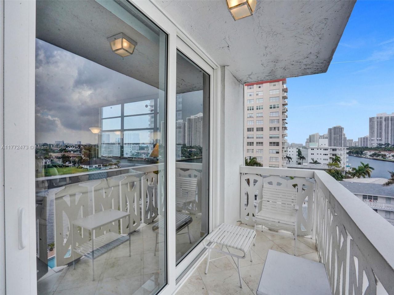 3113 S Ocean Dr, Unit 710, Hallandale Beach, FL 33009 Photo