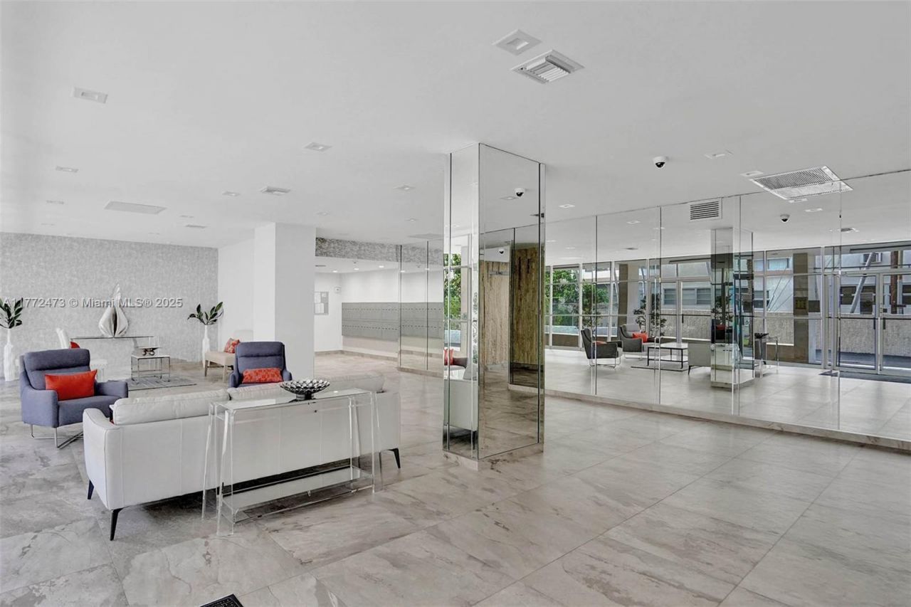 3113 S Ocean Dr, Unit 710, Hallandale Beach, FL 33009 Photo