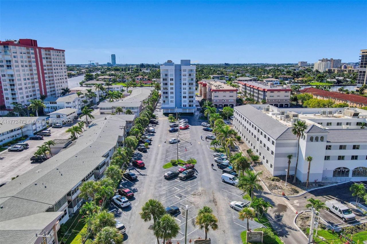 3113 S Ocean Dr, Unit 710, Hallandale Beach, FL 33009 Photo