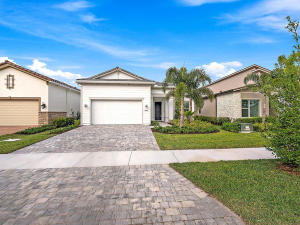 10720 Northbrook Circle, Palm Beach Gardens, FL 33412