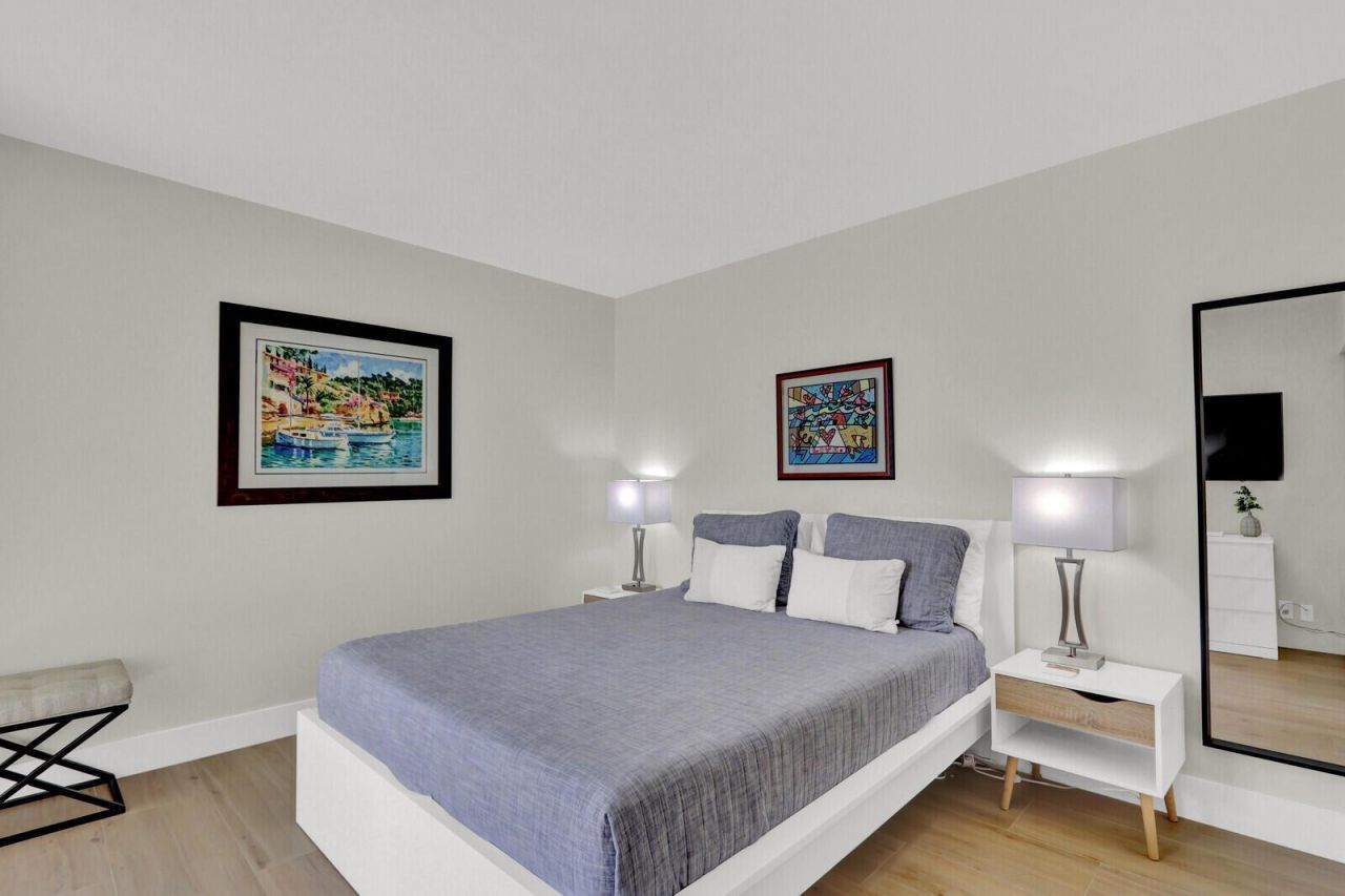 5420 N Ocean Drive, Unit 506, Singer Island, FL 33404 Photo