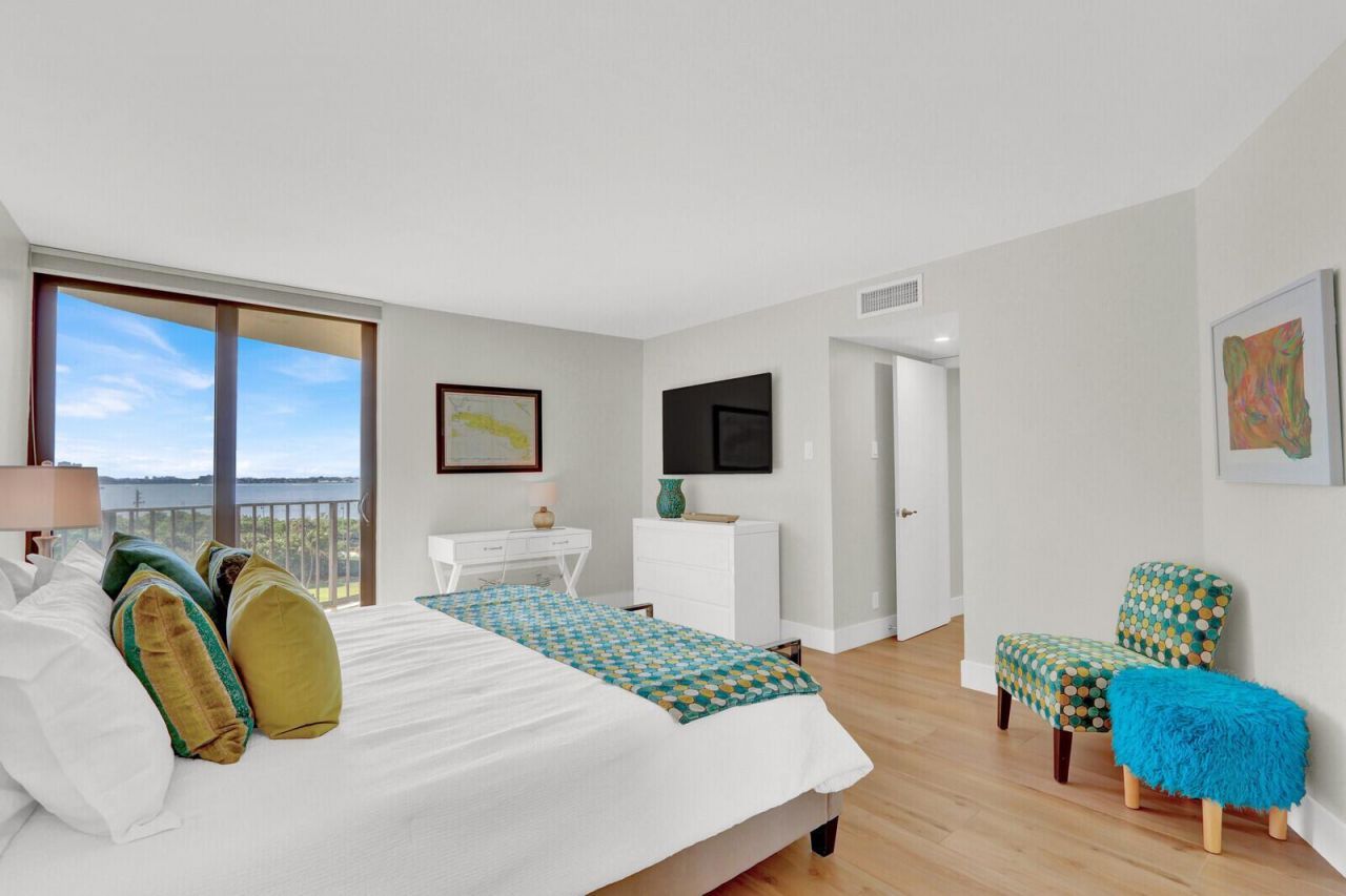 5420 N Ocean Drive, Unit 506, Singer Island, FL 33404 Photo