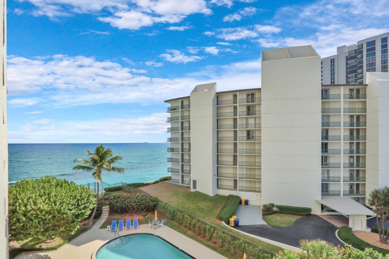 5420 N Ocean Drive, Unit 506, Singer Island, FL 33404 Photo