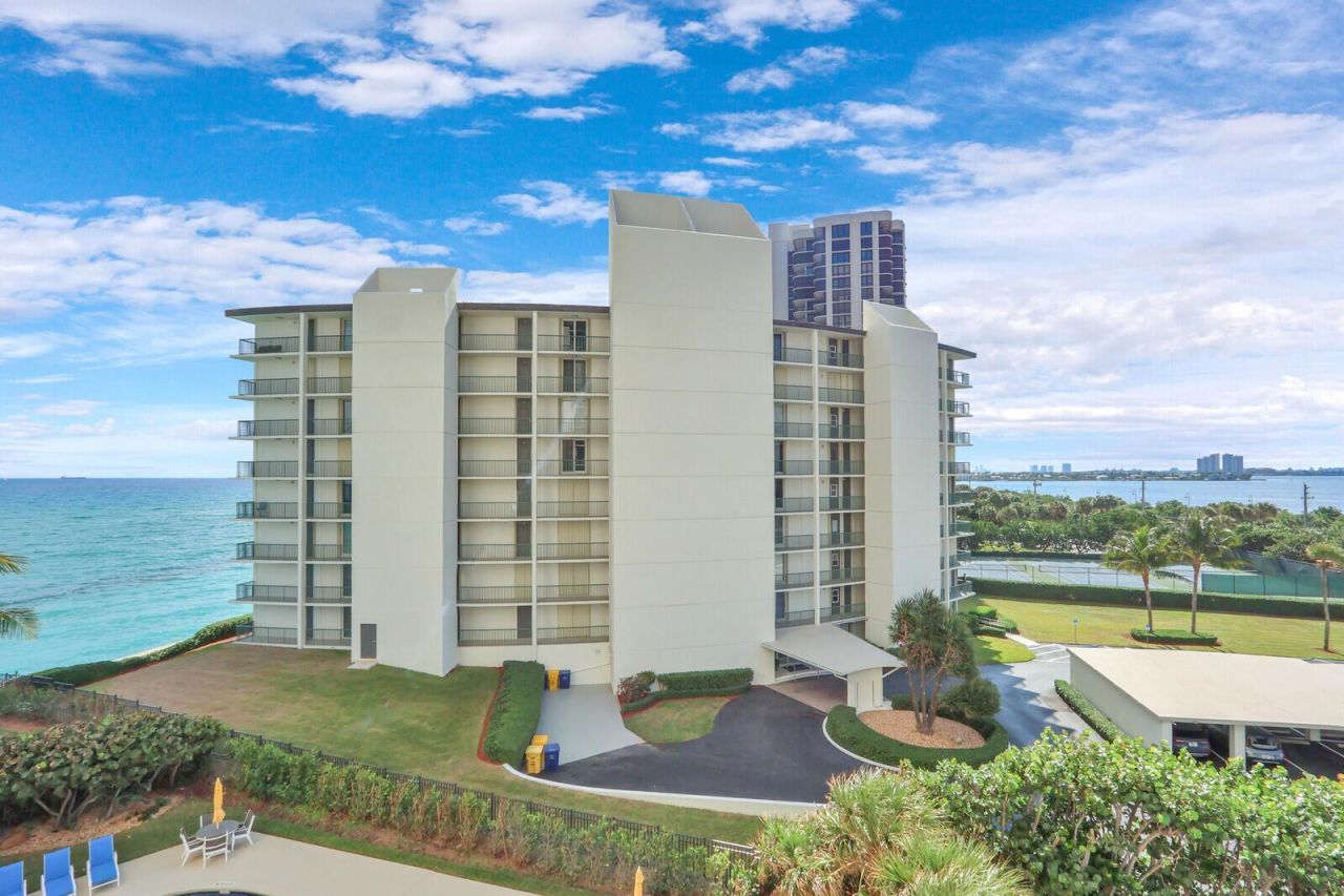 5420 N Ocean Drive, Unit 506, Singer Island, FL 33404 Photo