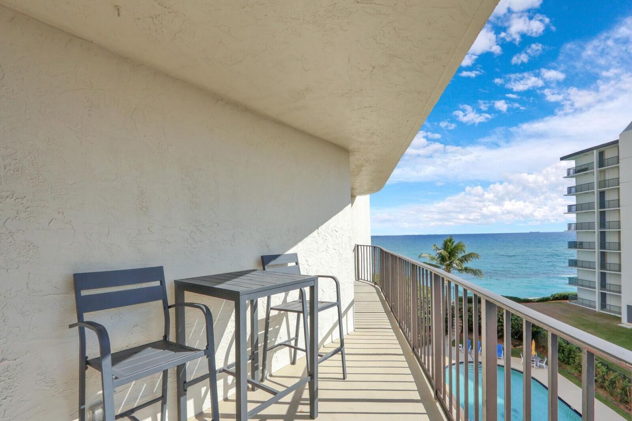 5420 N Ocean Drive, Unit 506, Singer Island, FL 33404 Photo