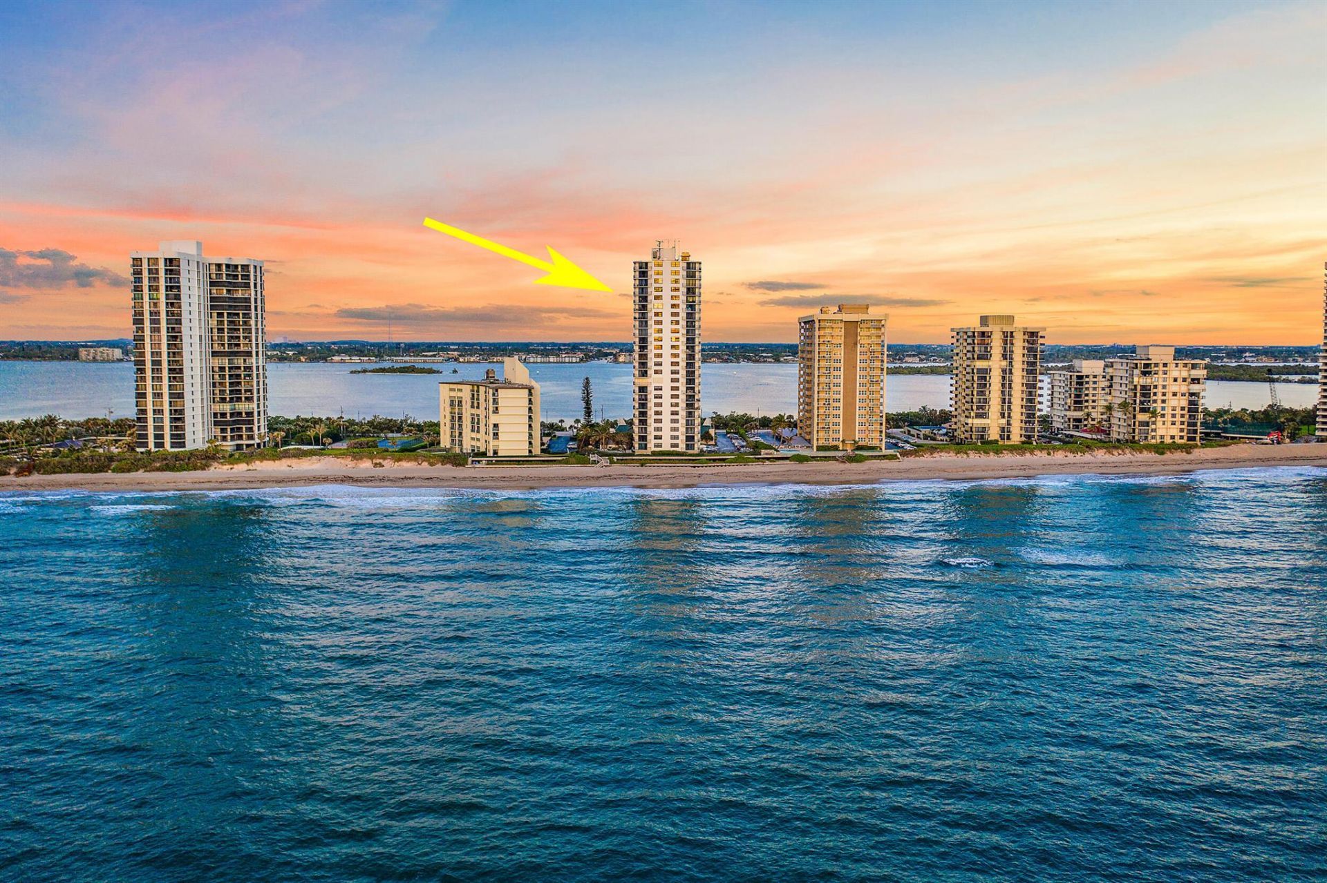 5420 N Ocean Drive, Unit 506, Singer Island, FL 33404 Photo