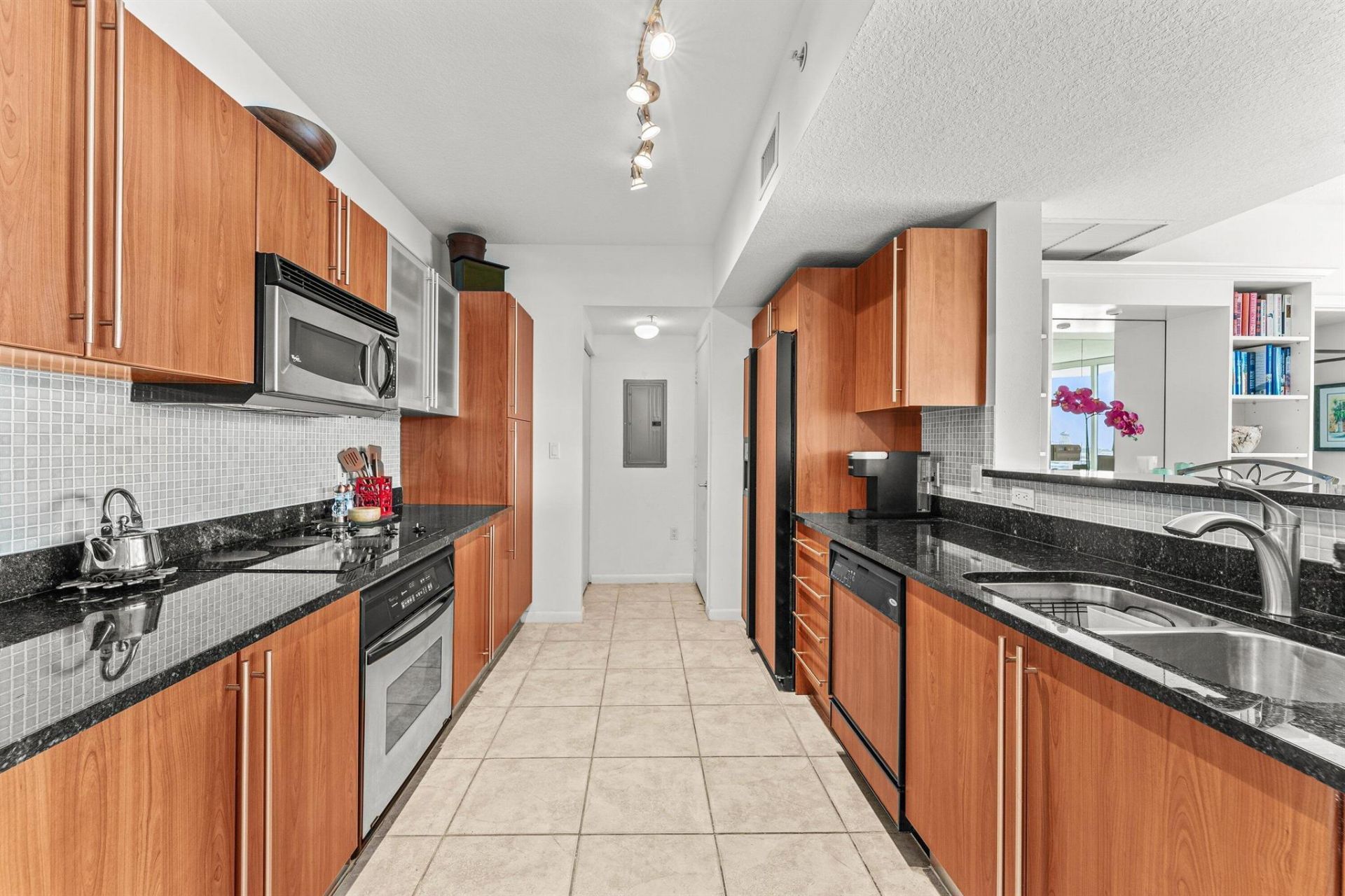 1551 N Flagler Drive, Unit 1415, West Palm Beach, FL 33401 Photo