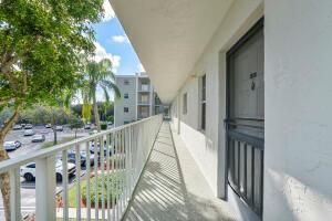 2236 N Cypress Bend Drive Drive, Unit 311, Pompano Beach, FL 33069 Photo
