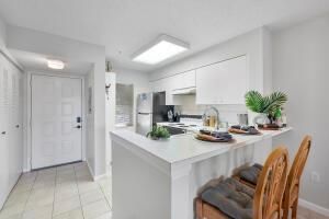 2236 N Cypress Bend Drive Drive, Unit 311, Pompano Beach, FL 33069 Photo