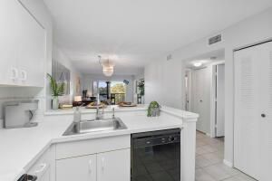2236 N Cypress Bend Drive Drive, Unit 311, Pompano Beach, FL 33069 Photo
