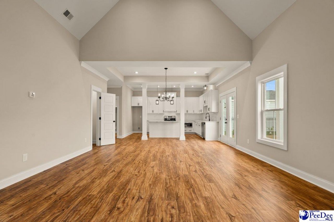 1075 Wessex Drive Photo 13