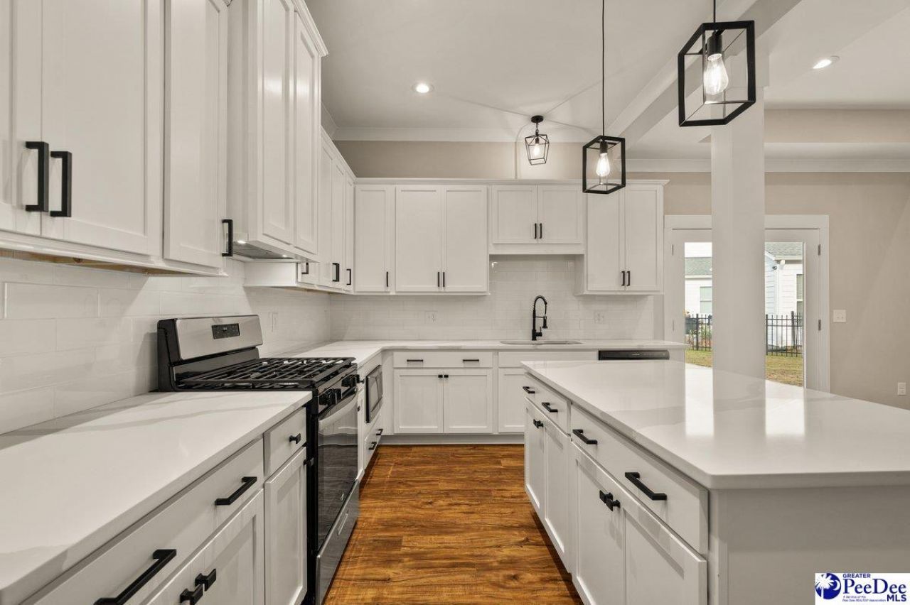 1075 Wessex Drive Photo 17