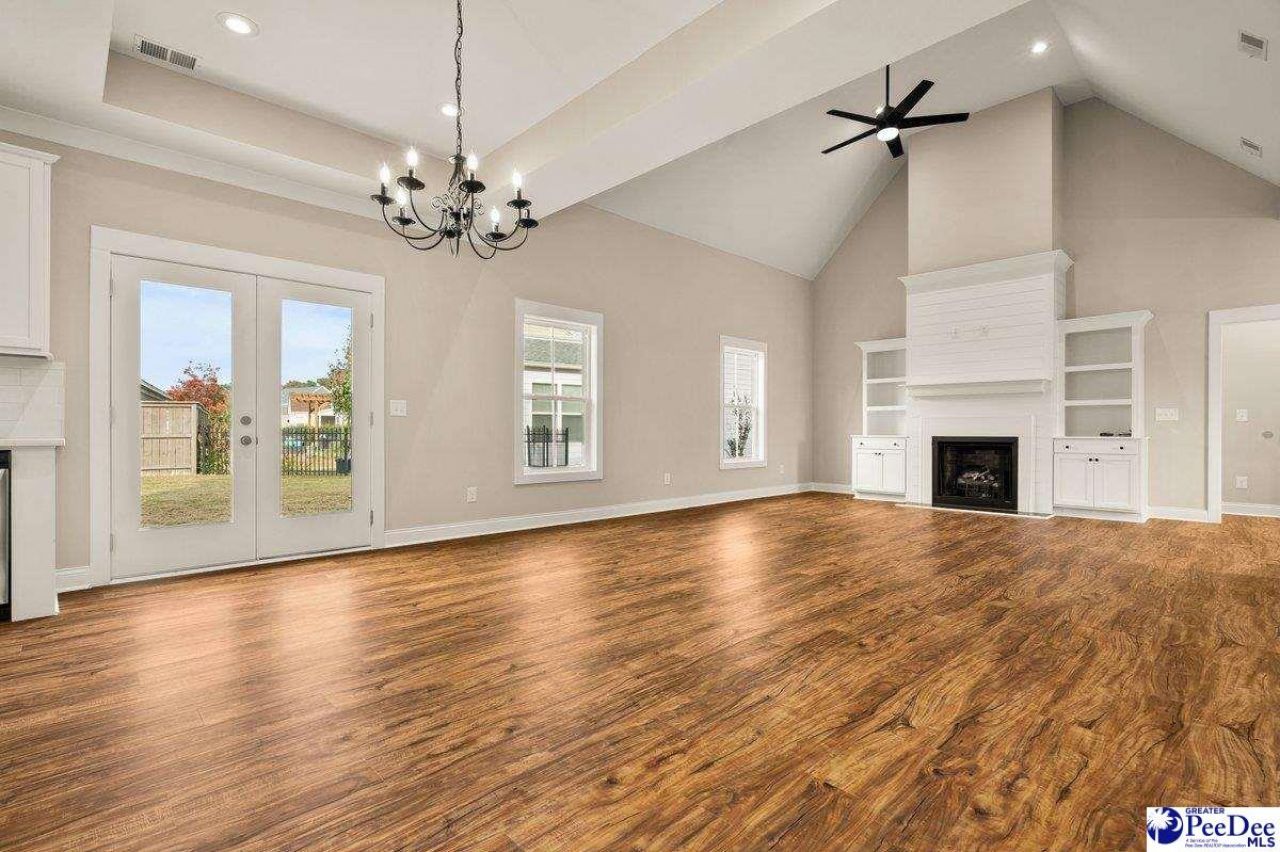 1075 Wessex Drive Photo 22