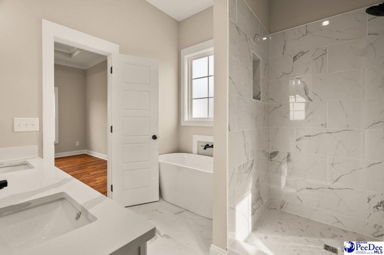 1075 Wessex Drive Photo 29