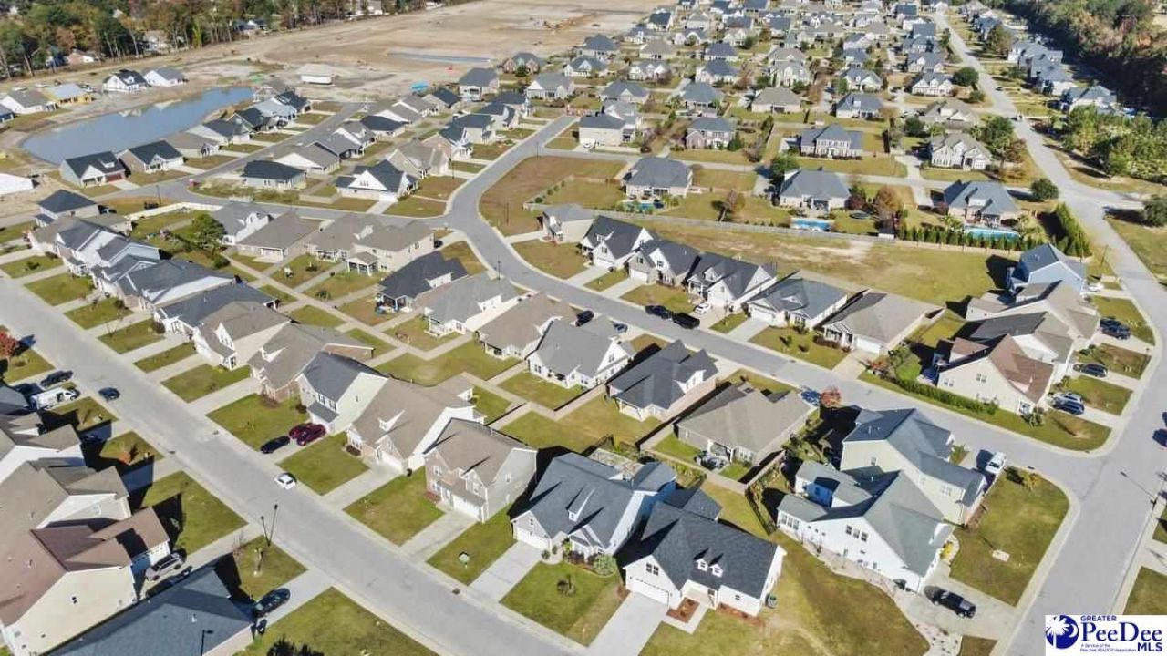 1075 Wessex Drive Photo 7